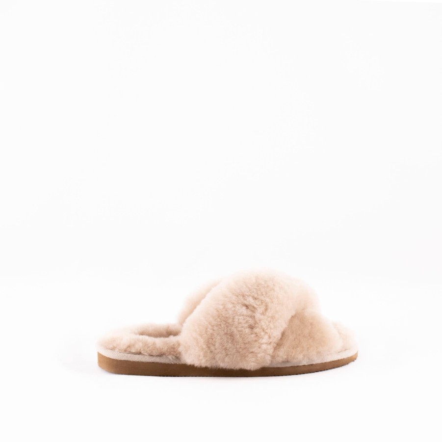 Women SHEPHERD | Lovisa Slippers